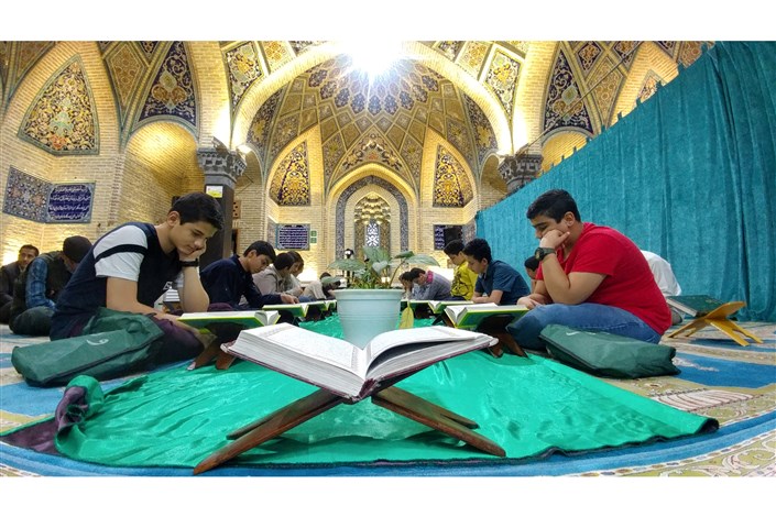 برپایی کرسی های تلاوت قرآن درمساجد محلات مرکزی تهران