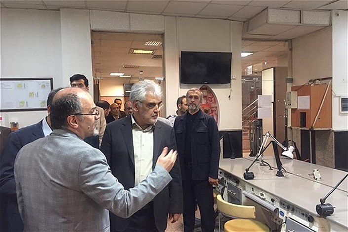 بازدید دکتر طهرانچی از دانشکده دندان‌پزشکی دانشگاه علوم پزشکی آزاد اسلامی تهران 