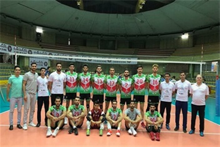  پیروزی تیم والیبال دانشجویان مقابل تیم ملی نوجوانان 
