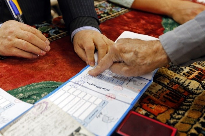  ماجرای رأی دادن  یک نفر با 8 کارت ملی/ تخلفات مستند پیگیری می‌شود