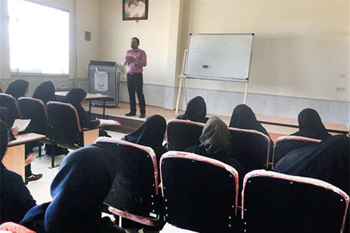 برگزاری کارگاه شناخت درمانی در دانشگاه آزاد اسلامی واحد اشکذر