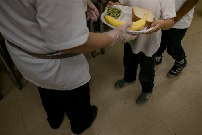  حذف غذای رایگانِ هزاران دانش‌آموز فقیر با طرح پیشنهادی دولت ترامپ