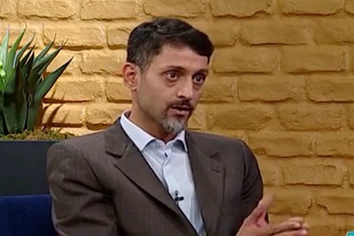 عامل اصلی عزت نفس در کودکان عشق بی قید و شرط از طرف والدین است