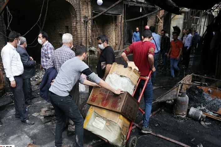آتش سوزی در بازار تاریخی تبریز/ یک مغازه طعمه حریق شد