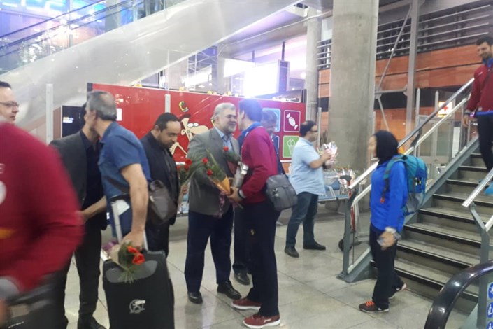 برگزاری مراسم استقبال از تیم تکواندوی دانشگاه آزاد اسلامی در فرودگاه امام خمینی