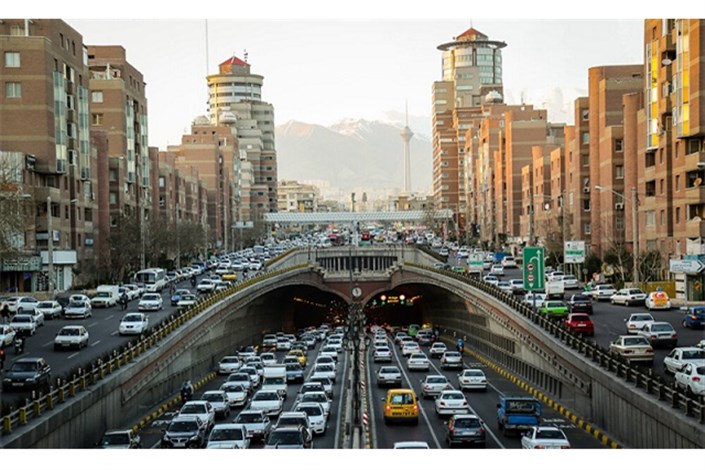  تردد روزانه ۷ میلیون خودرو در تهران/طرح کاهش آلودگی هوا بی فایده است