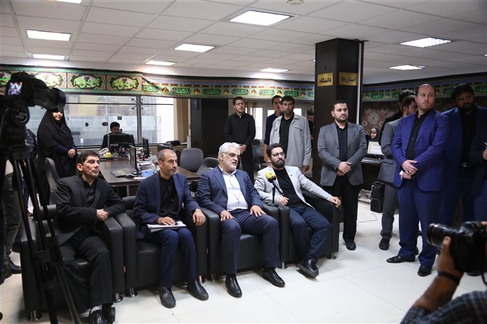 بازدید رئیس دانشگاه آزاد اسلامی از ایسکانیوز
