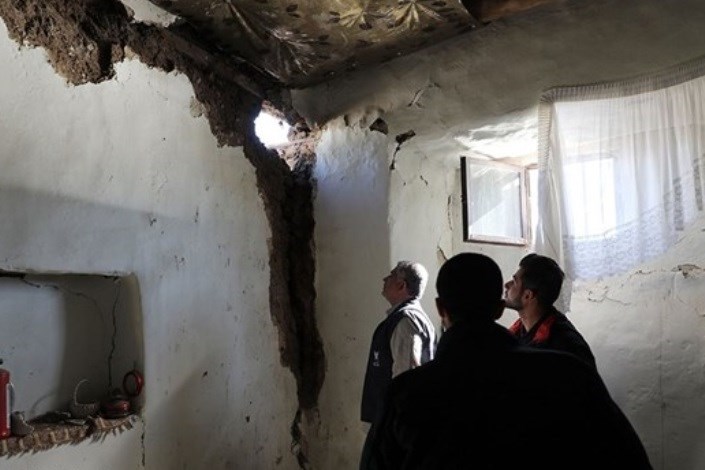 قرارگاه جهادی دانشگاه آزاد برای ارائه خدمات به زلزله زدگان در شهرستان میانه مستقر شد