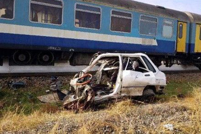 برخورد پراید با قطار تهران -قزوین/ 3 نفر جان باختند