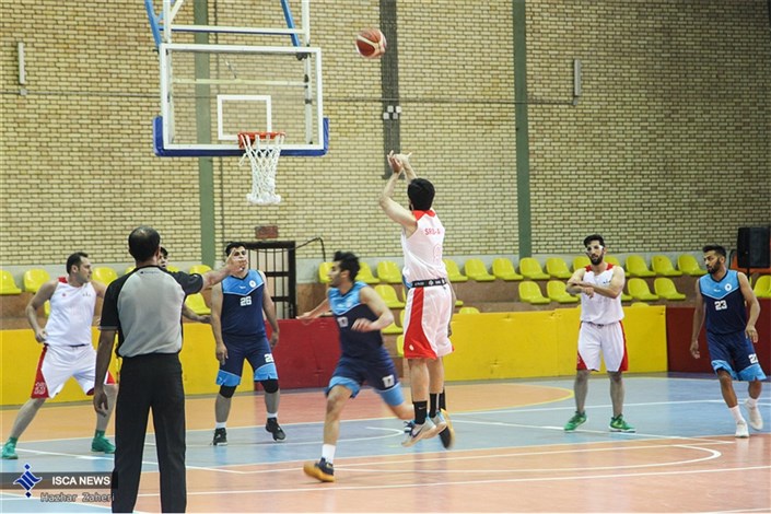 پایان دور گروهی مسابقات بسکتبال قهرمانی دانشجویان دانشگاه آزاد اسلامی در شوشتر 