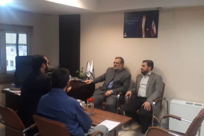 بازدید سروری مجد از مرکز رسانه و نشرعلمی دانشگاه آزاد اسلامی