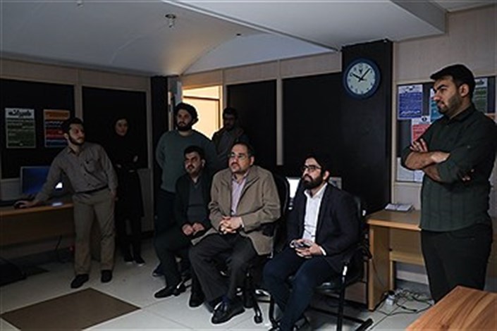 بازدید بابک نگاهداری از تحریریه باشگاه خبرنگاران دانشجویی ایران