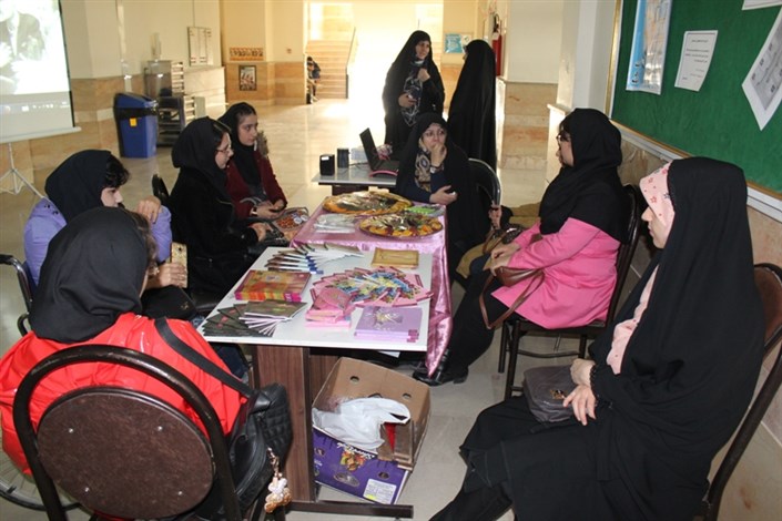 برپایی نمایشگاه حجاب و عفاف در آموزشکده سما واحد اندیشه