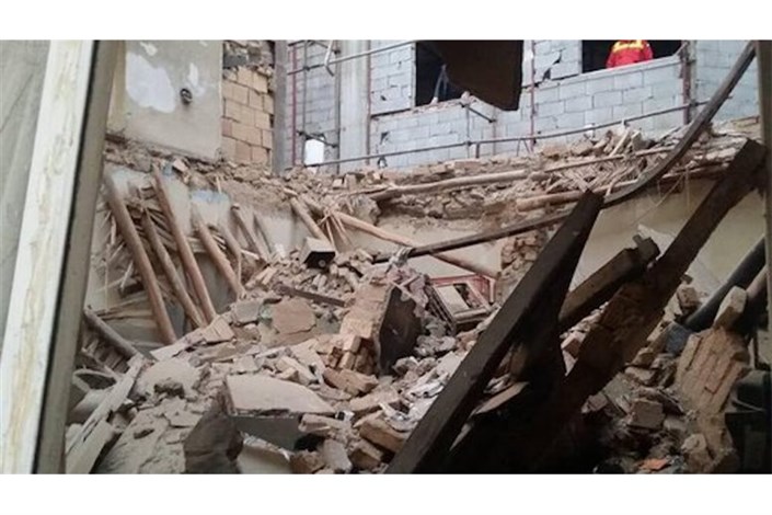 ساختمان متروکه فرو ریخت/ ریزش آوار در خیابان دماوند