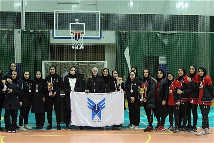 جام قهرمانی مسابقات بسکتبال بانوان به تهران رسید