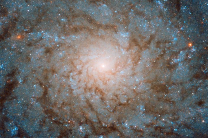 ارائه تصویر جذاب از یک کهکشان مارپیچی