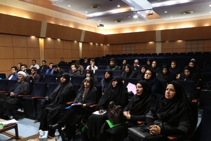دوره‌های حیات طیبه و طرح شهید شهریاری در دانشگاه آزاد کرمانشاه آغاز شد