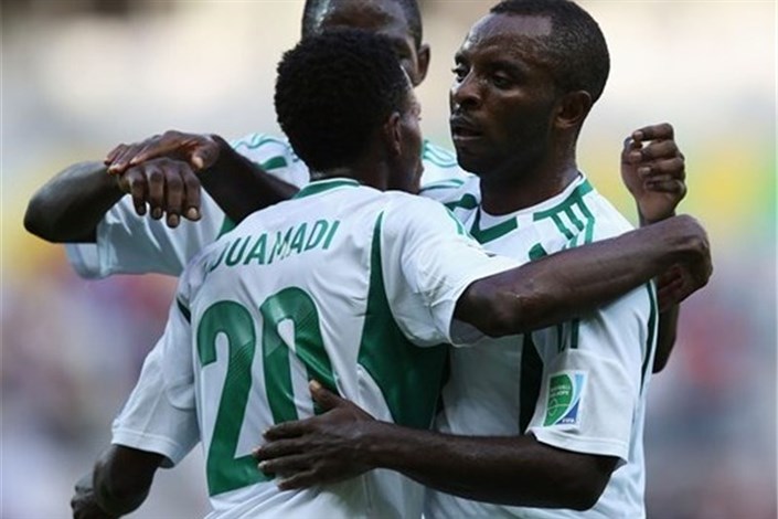 مرگ بازیکن نیجریه‌ای پس از برخورد با بازیکن حریف