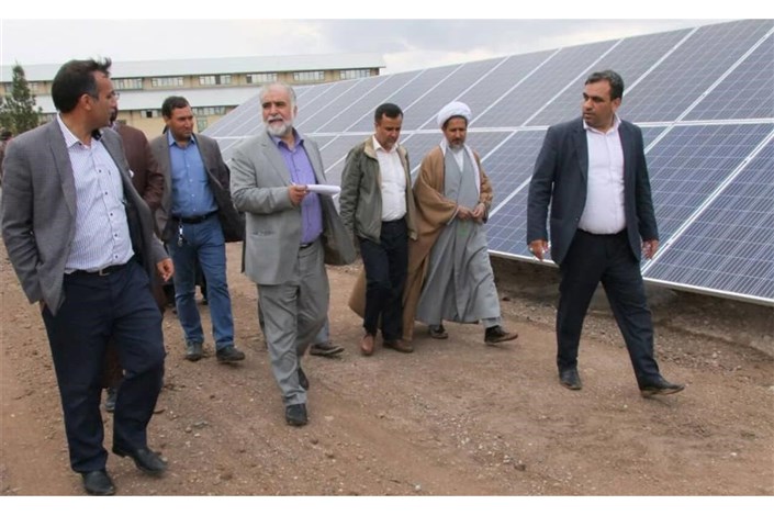 نیروگاه خورشیدی دانشگاه آزاد اسلامی انار از بهترین طرح‌های پژوهشی استان کرمان است