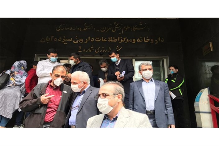 بازدید رئیس سازمان غذا و دارو از داروخانه‌های تهران