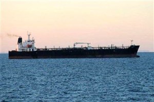 فرار نفتکش ریچموند ویجر پس از برخورد با شناور ایرانی